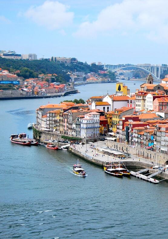 Cruzeiro no rio douro